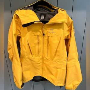 Arc’teryx GORE-TEX Pro-Shell Jacket